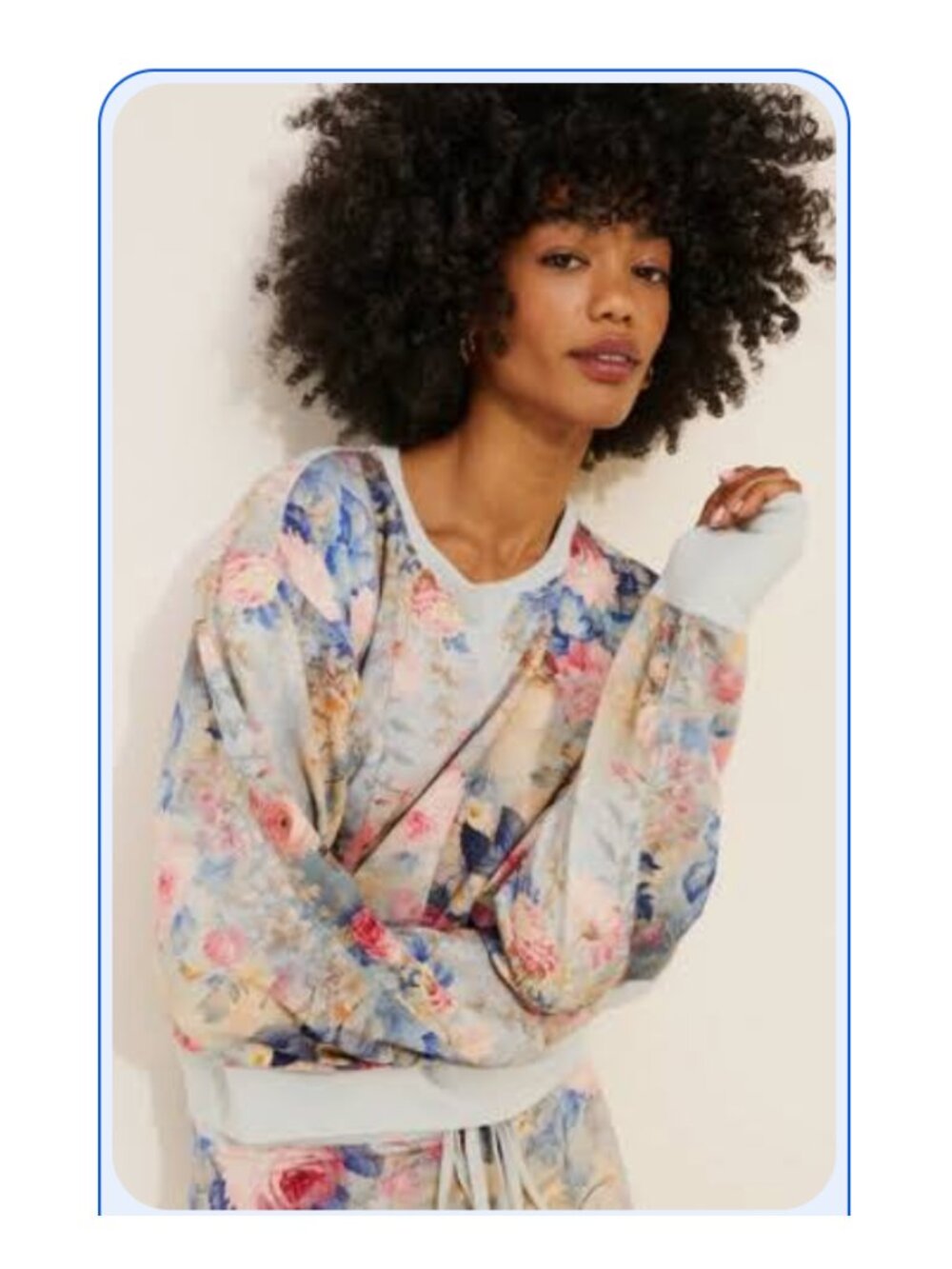 SELKIE The Chateau Paper Huggable Sweater